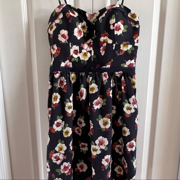 AMERICAN EAGLE SUMMER DRESS - Picture 1 of 9